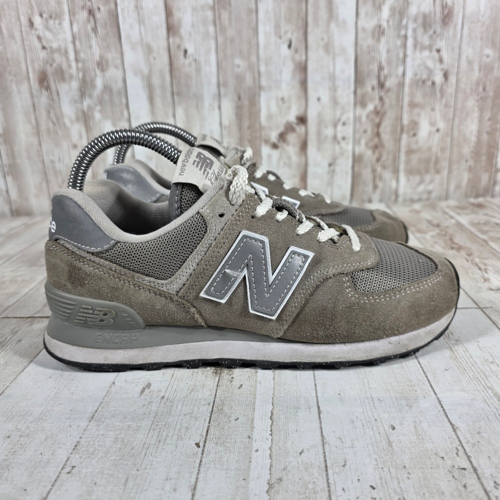 New Balance 574 Core Women 7 Grey Suede Mesh Sneakers WL574EVG